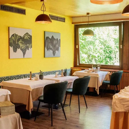 Hotel Angerburg Blumenhotel 3*
