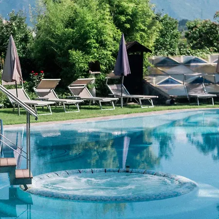 Angerburg Blumenhotel 3*