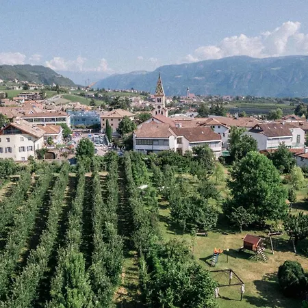 Angerburg Blumenhotel Hotel Eppan an der Weinstraße
