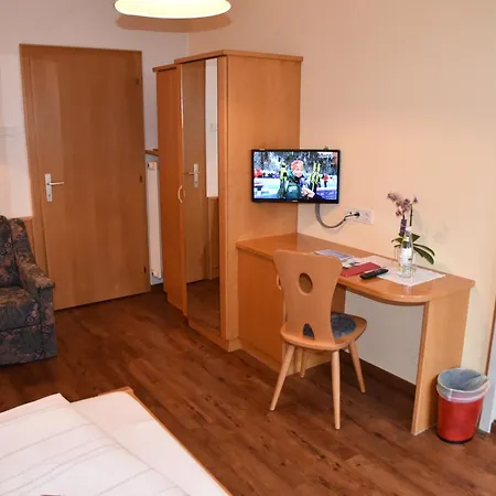 Angerburg Blumenhotel 3*