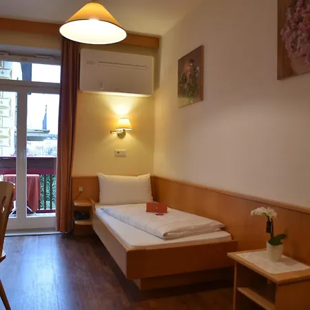 Hotel Angerburg Blumenhotel 3*