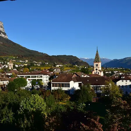 Hotel Angerburg Blumenhotel Eppan an der Weinstraße
