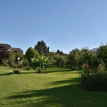 Angerburg Blumenhotel 3*