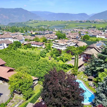 Angerburg Blumenhotel 3* Appiano Sulla Strada Del Vino