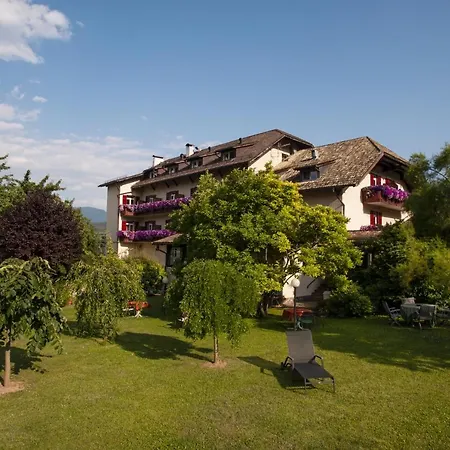 Angerburg Blumenhotel Hotel